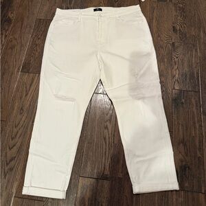 7 For All Mankind Josefina Feminine Boyfriend White Distressed Jeans size 33